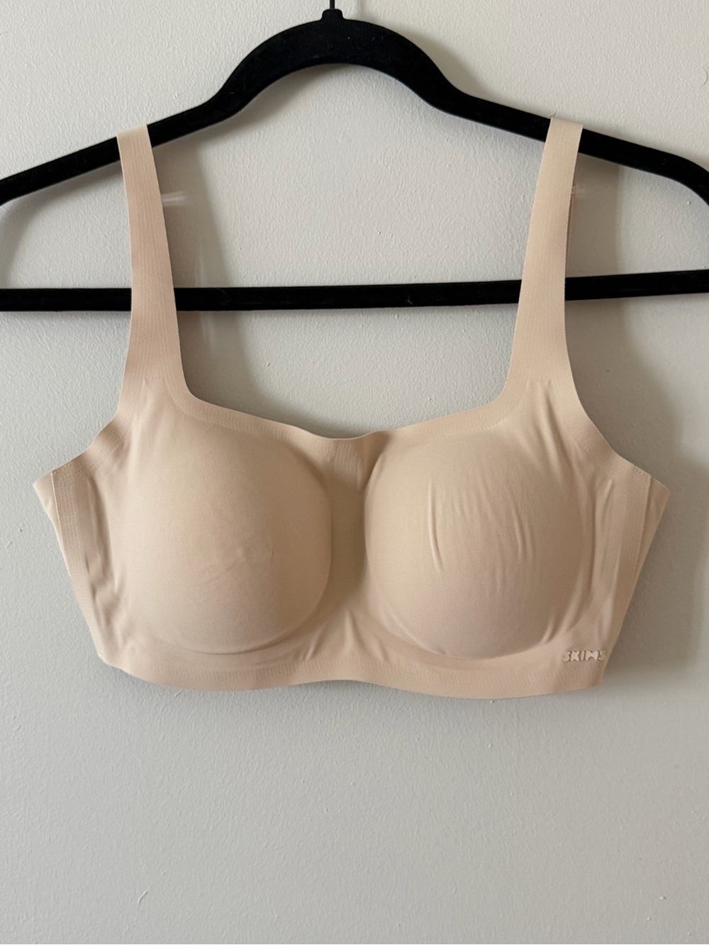 Skims Naked Scoop Bralette Wireless Bra - Picture 5 of 8